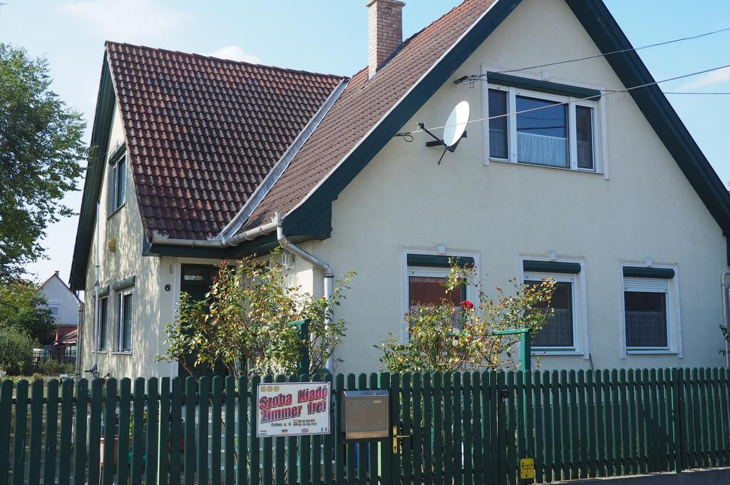 Privatzimmer Csikos Hortobágy Екстериор снимка